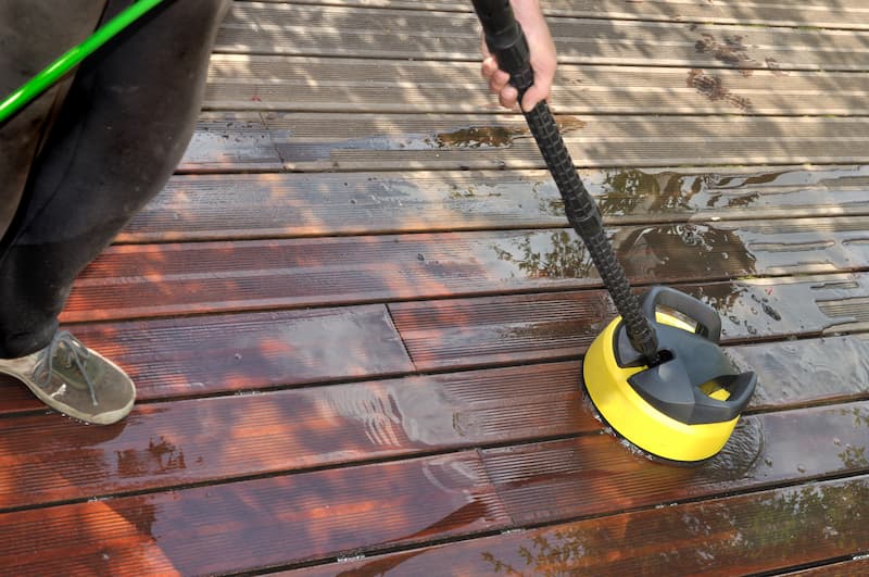 Soft Washing vs. Pressure Washing